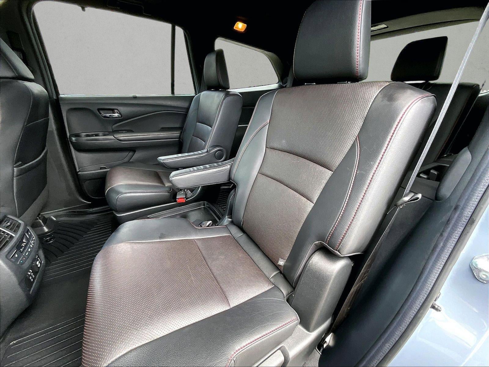 2022 Honda Pilot AWD Black Edition