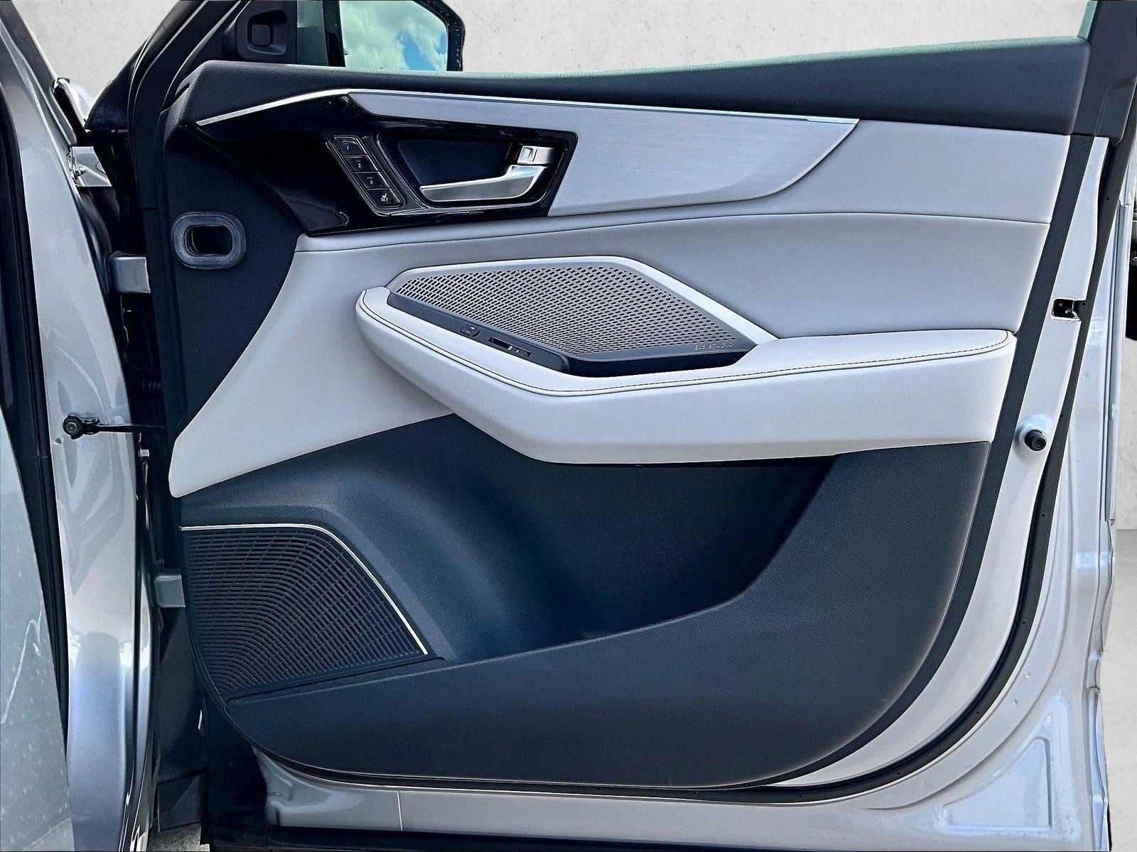 2023 Acura MDX w/Technology Package