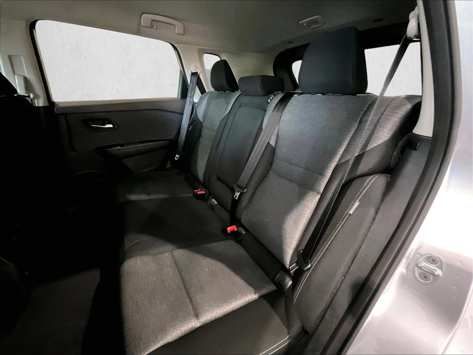 2022 Nissan Rogue SV FWD