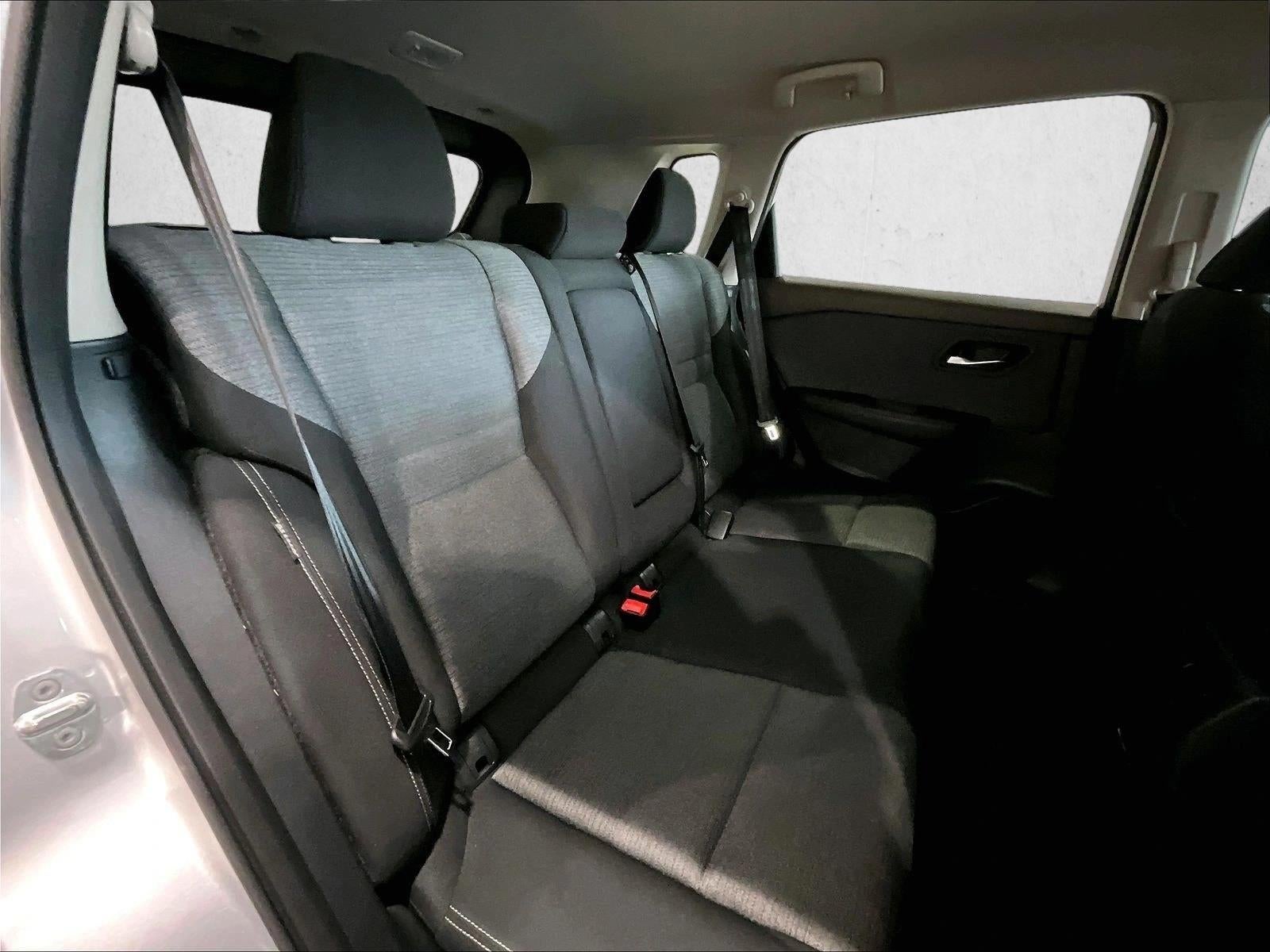 2022 Nissan Rogue SV FWD
