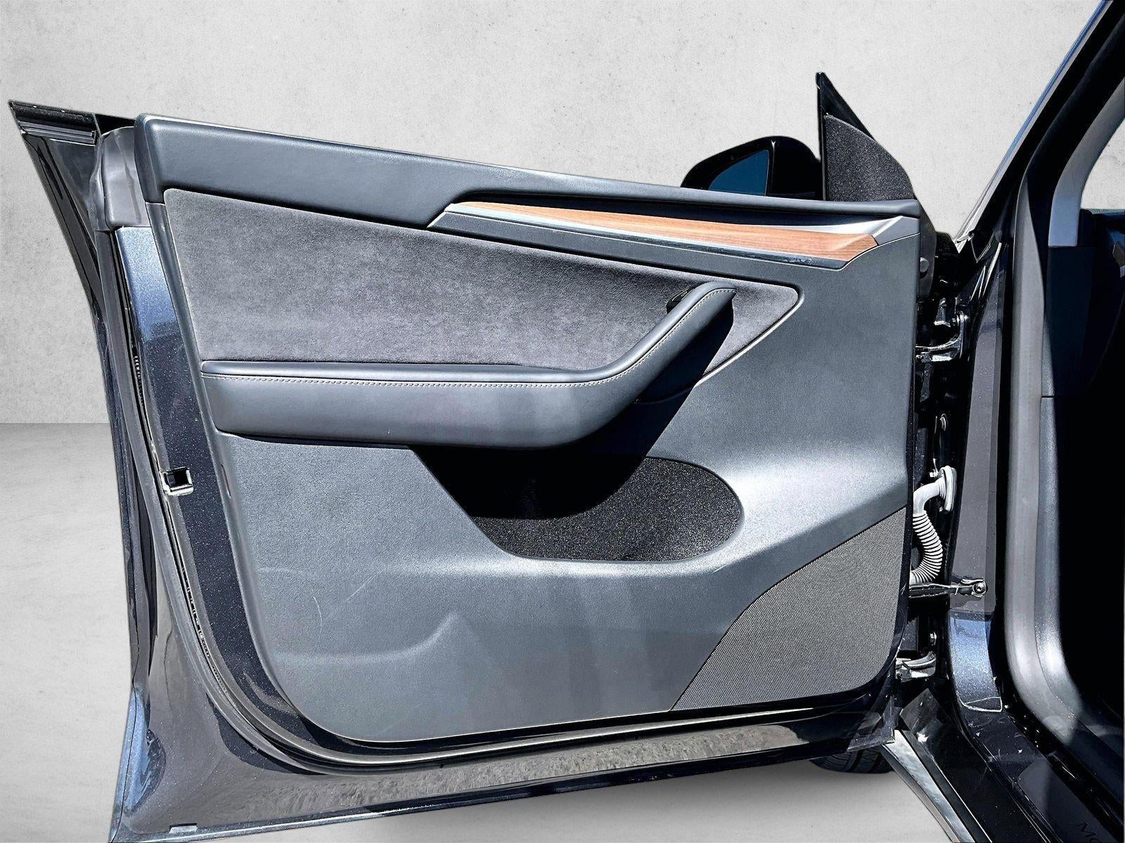 2025 Tesla Model Y Long Range