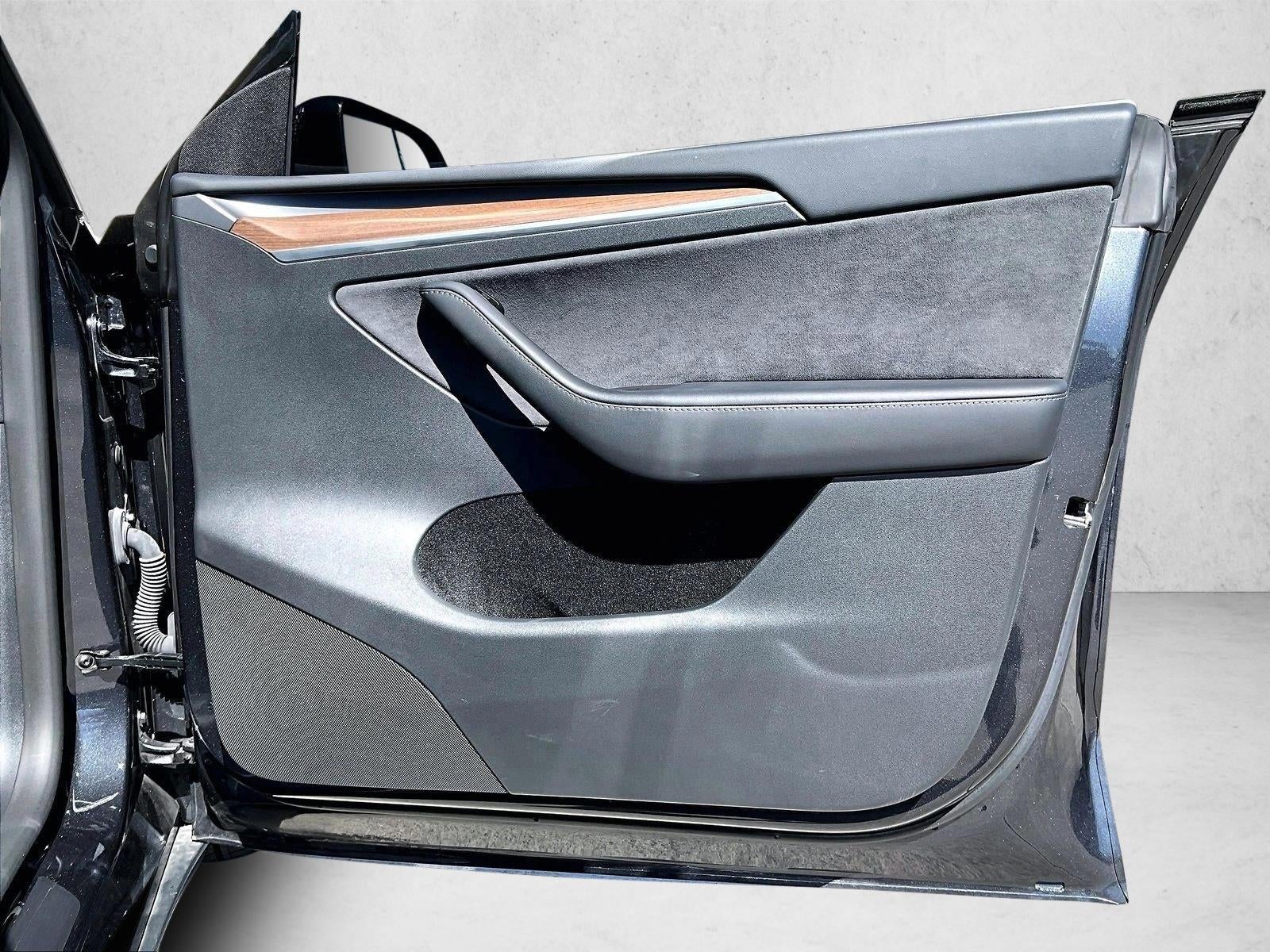 2025 Tesla Model Y Long Range