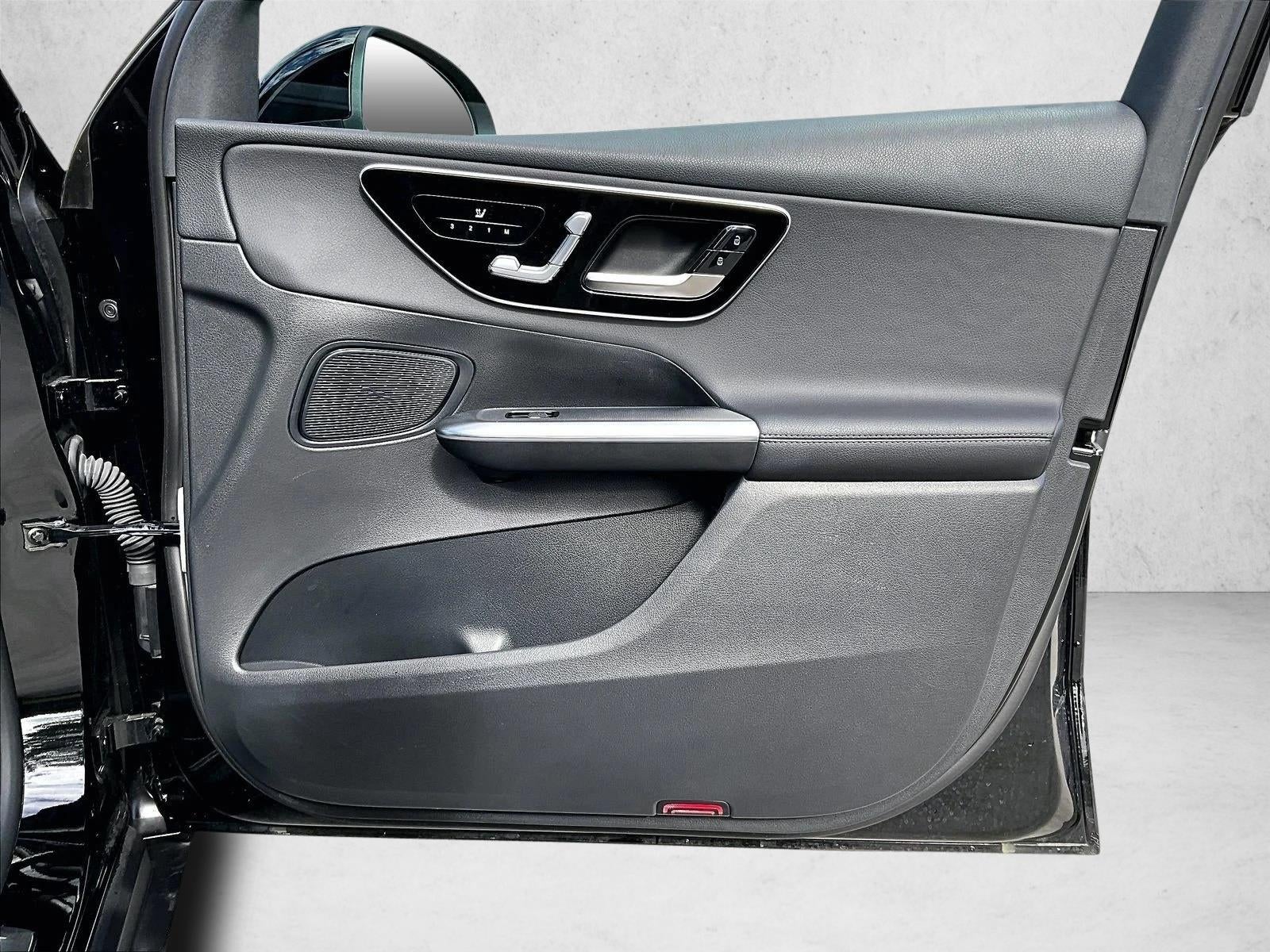 2025 Mercedes-Benz GLC GLC 300