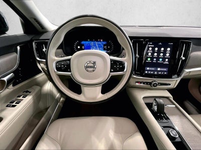 2025 Volvo V90 Cross Country Plus, B6 AWD Gas (mild hybrid)