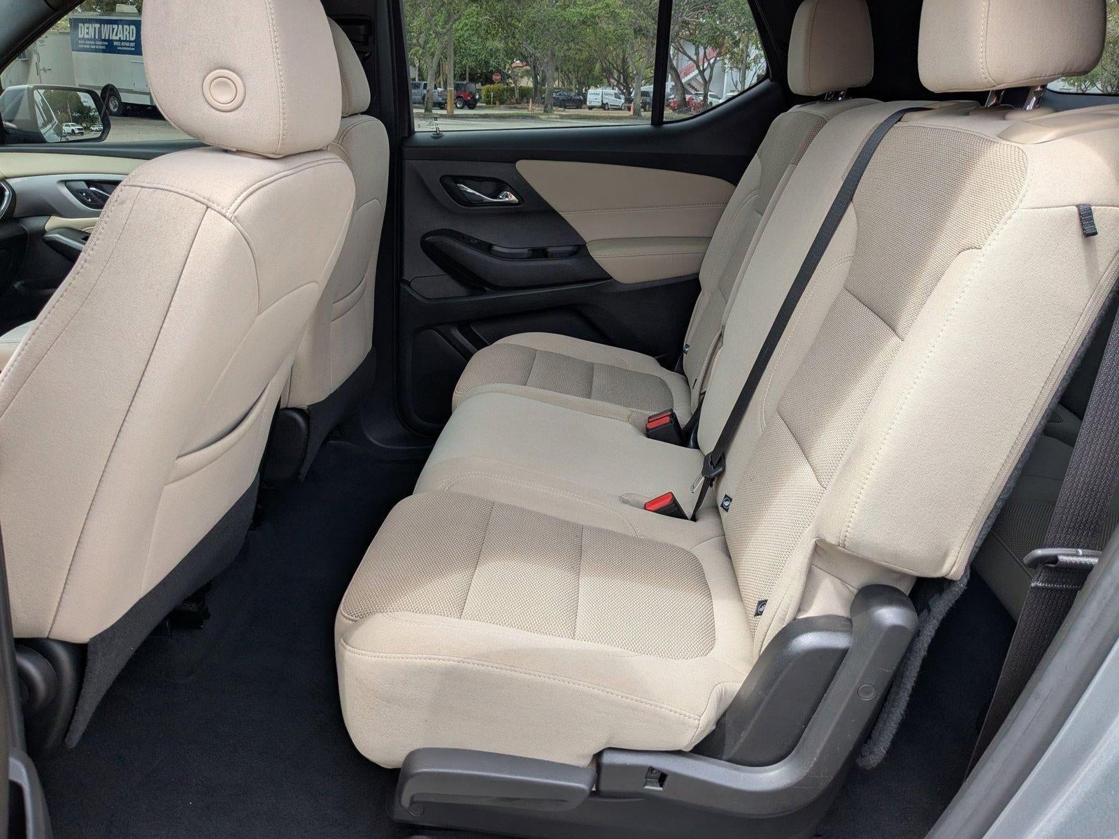 2023 Chevrolet Traverse LS