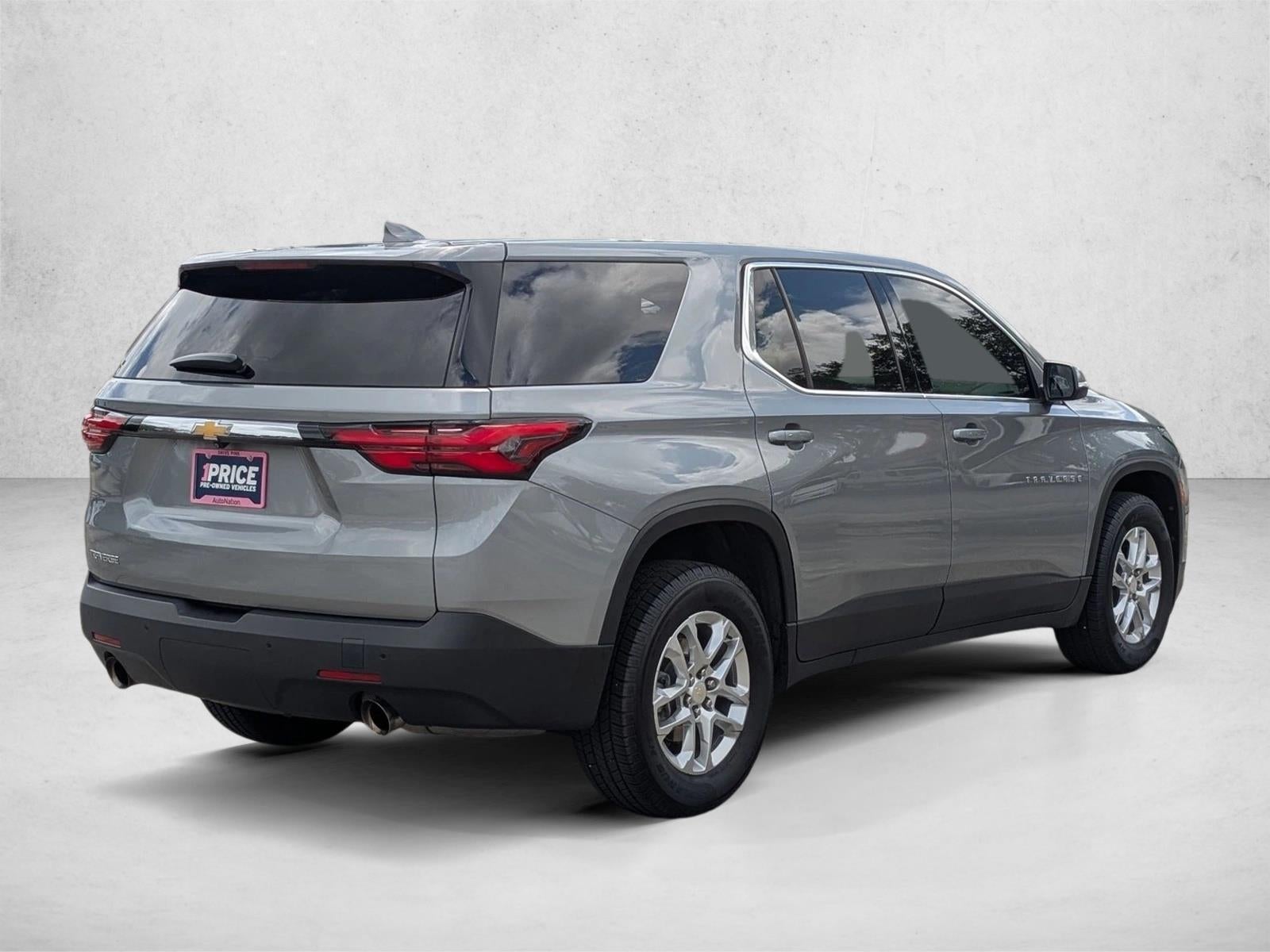 2023 Chevrolet Traverse LS
