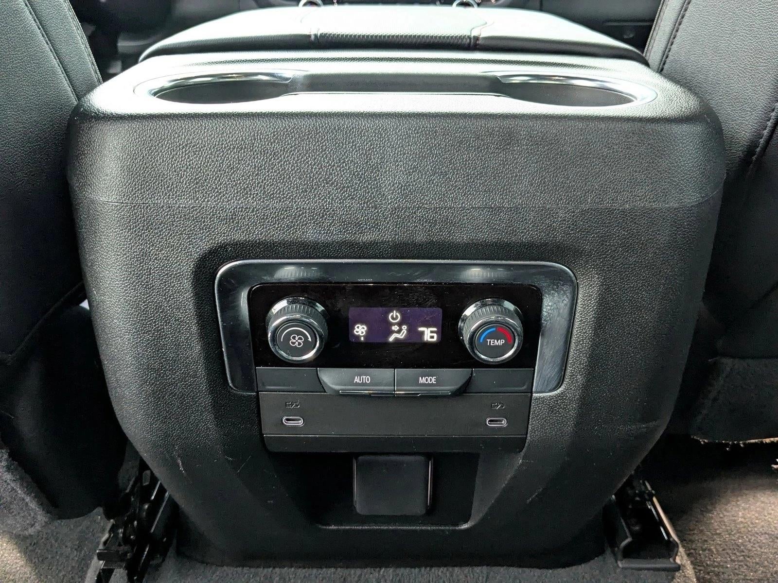 2025 Chevrolet Suburban RST
