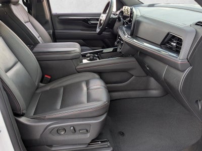 2025 Chevrolet Suburban RST
