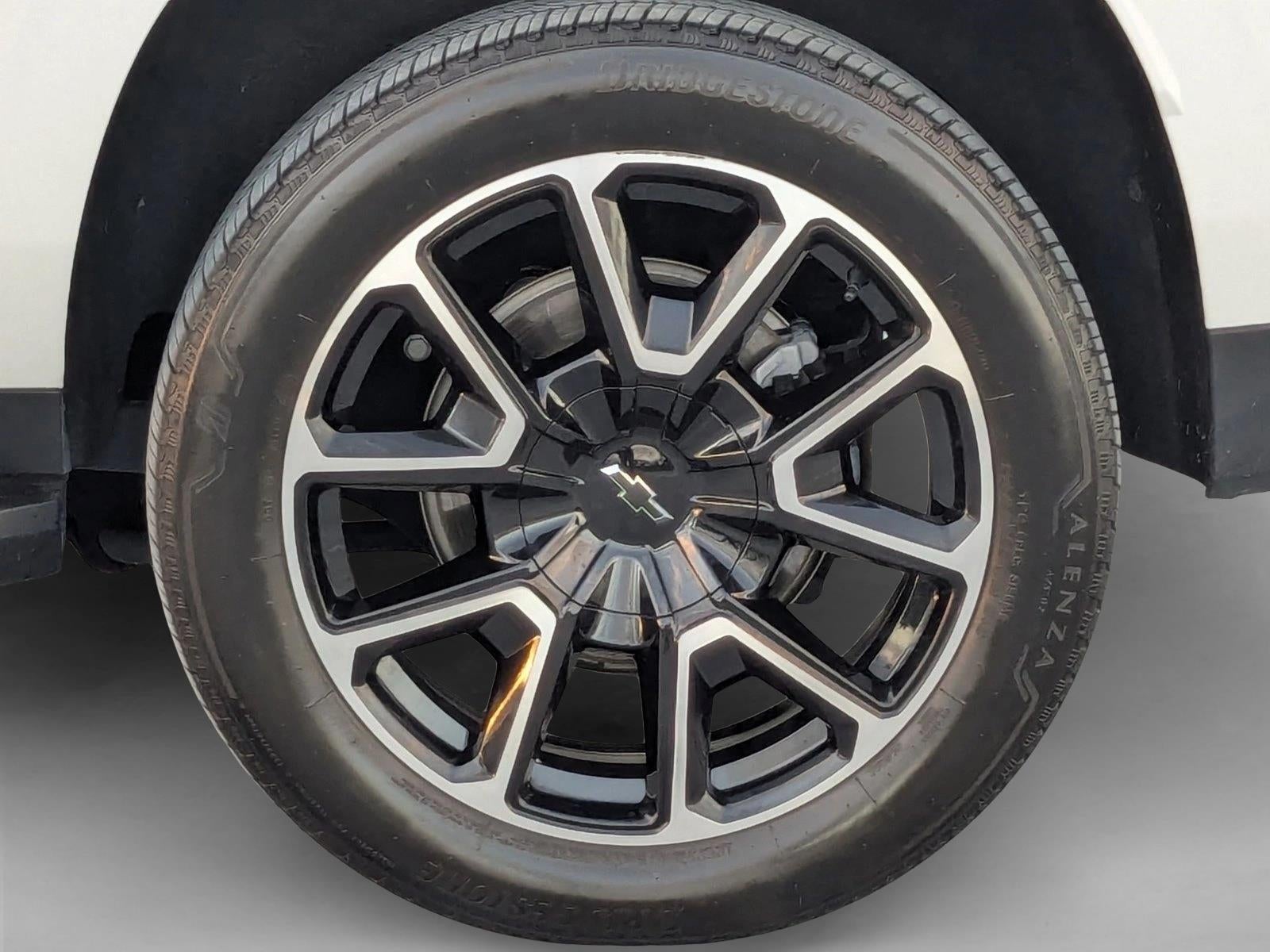 2025 Chevrolet Suburban RST