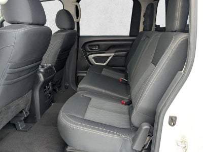 2018 Nissan TITAN SV
