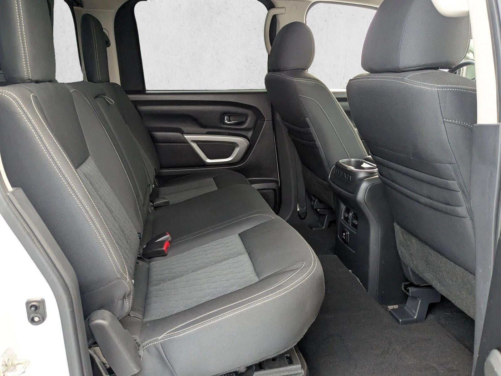2018 Nissan TITAN SV