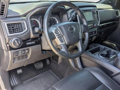 2019 Nissan TITAN SL