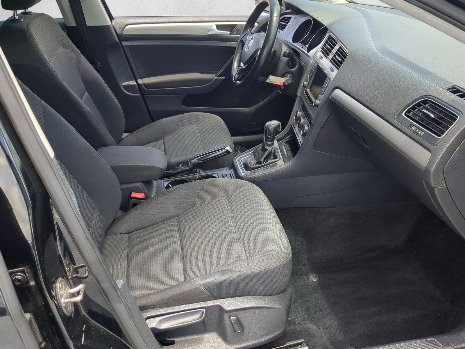 2017 Volkswagen Golf TSI S 4-Door