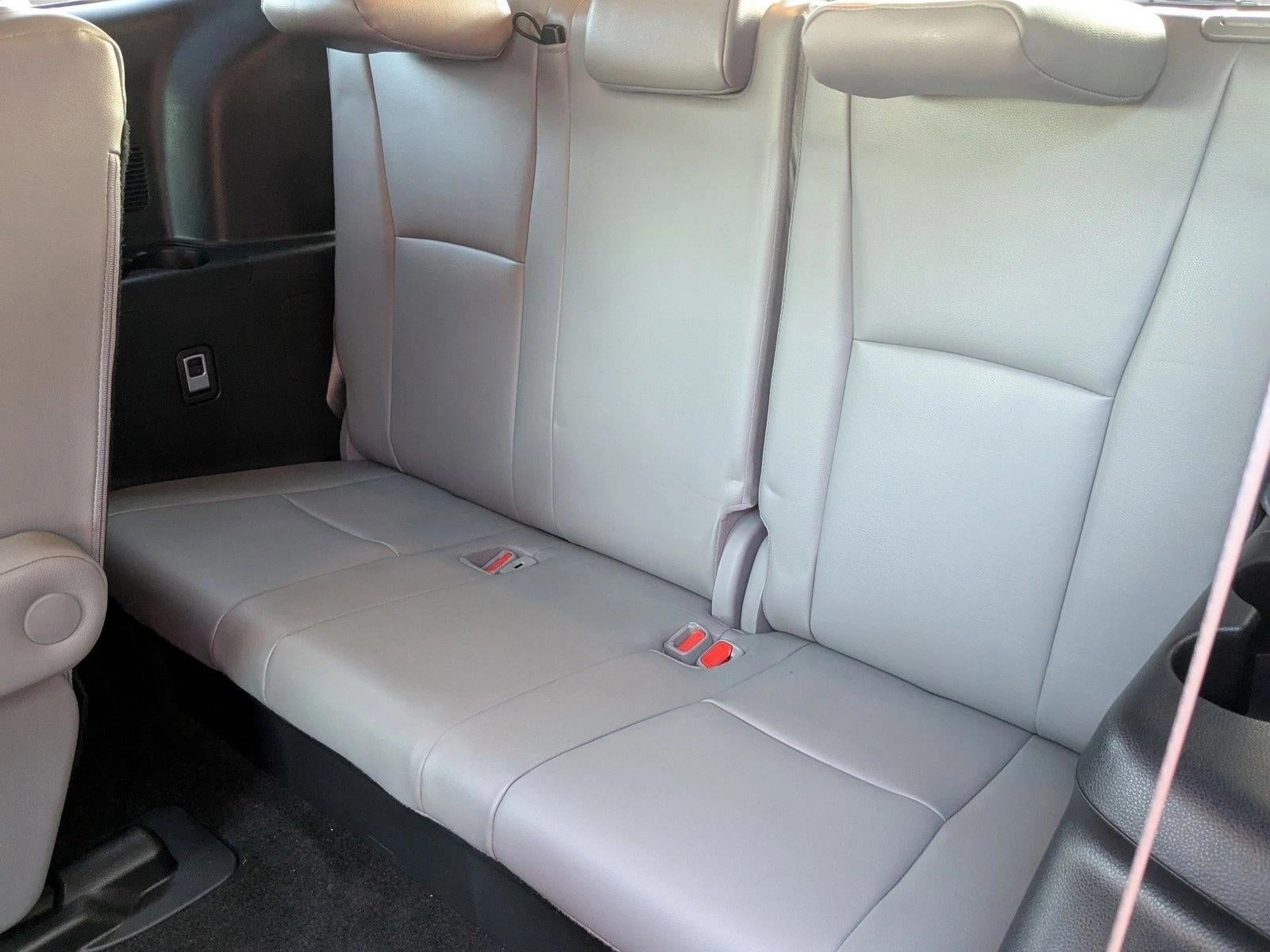 2023 Toyota Highlander Base