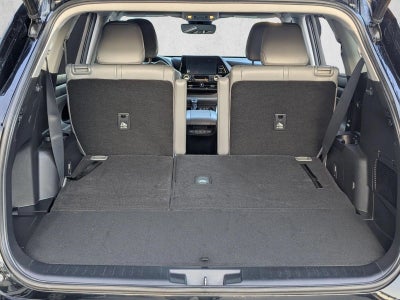 2023 Toyota Highlander Base