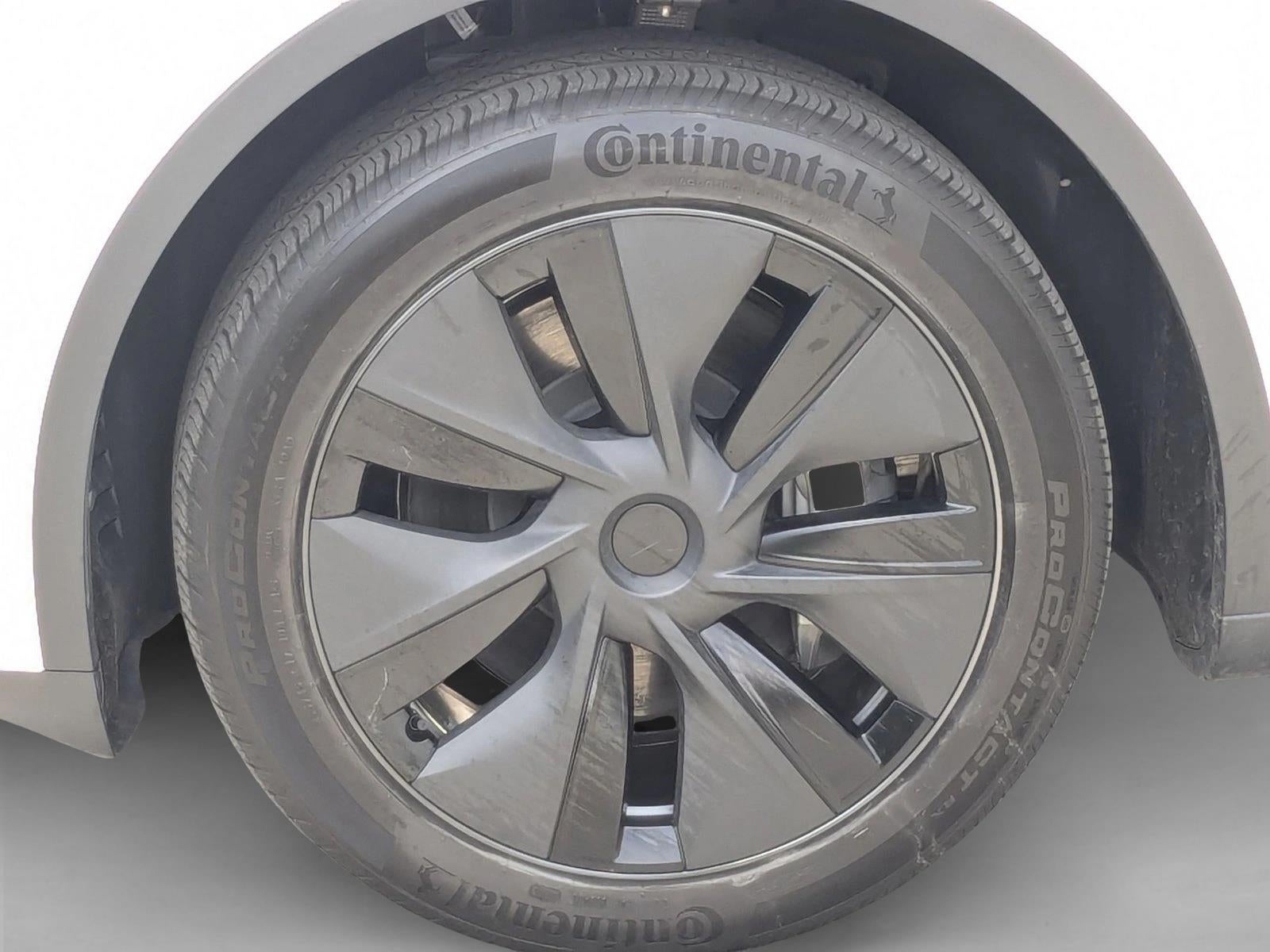 2025 Tesla Model Y Long Range Dual Motor All-Wheel Drive