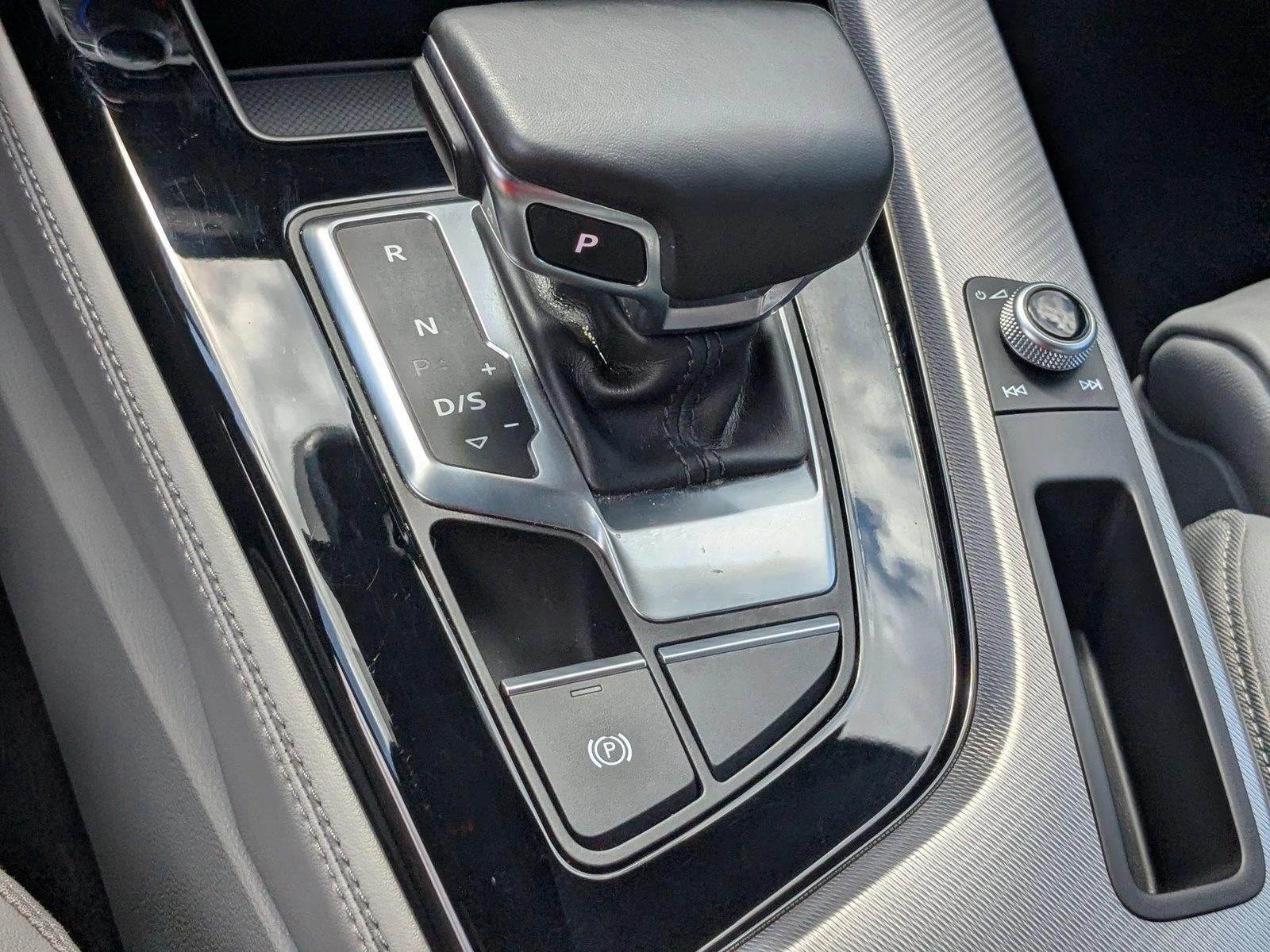 2022 Audi A4 Premium Plus 45 TFSI S line quattro S tronic