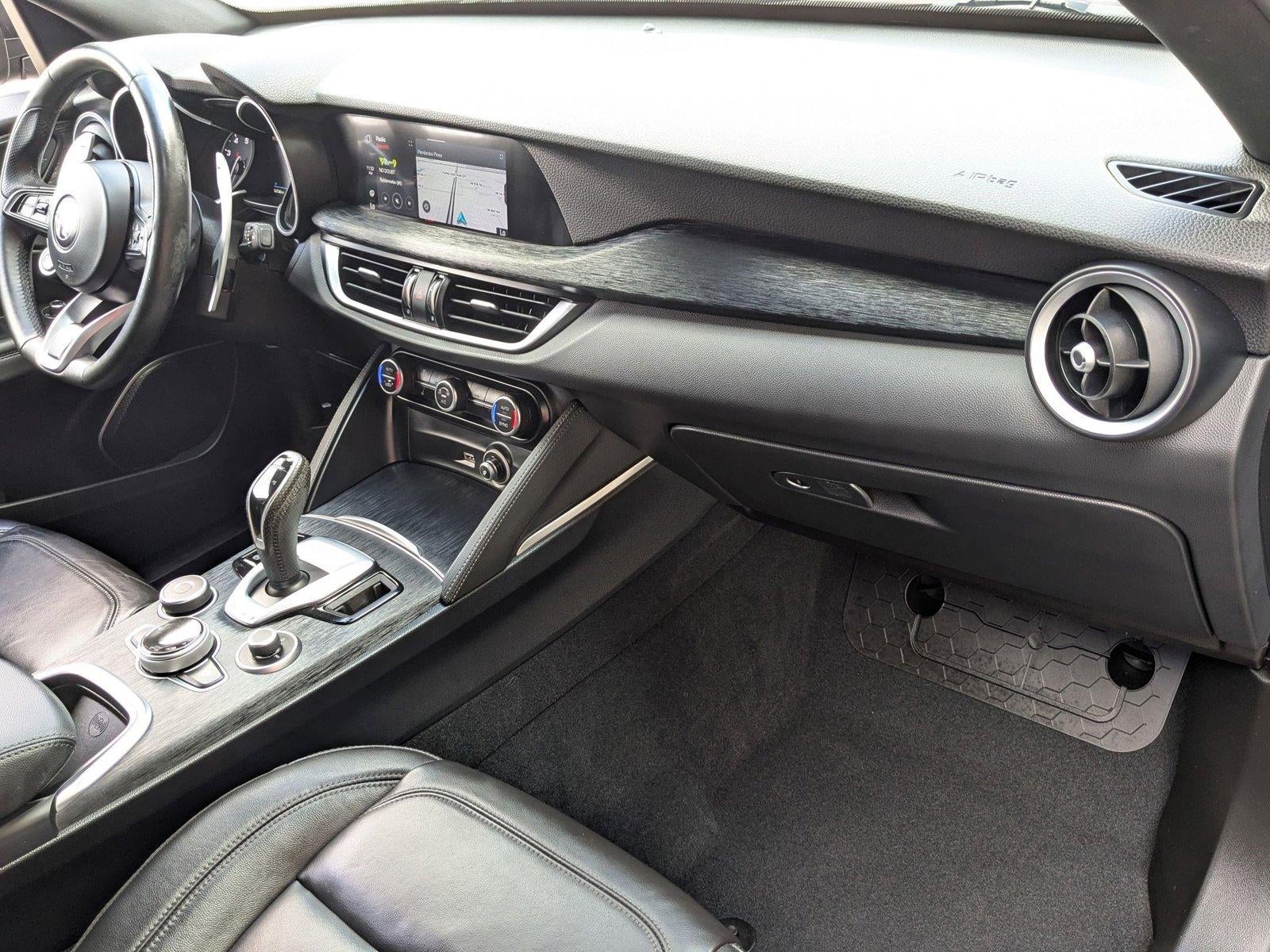 2023 Alfa Romeo Stelvio Sprint