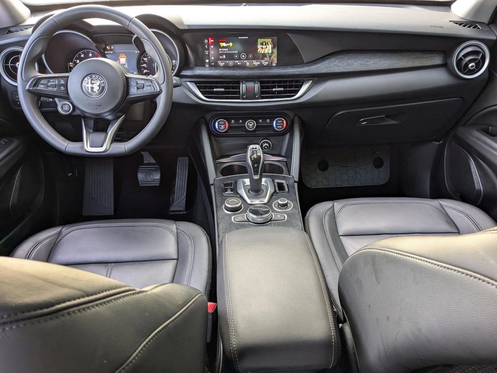 2021 Alfa Romeo Stelvio Base