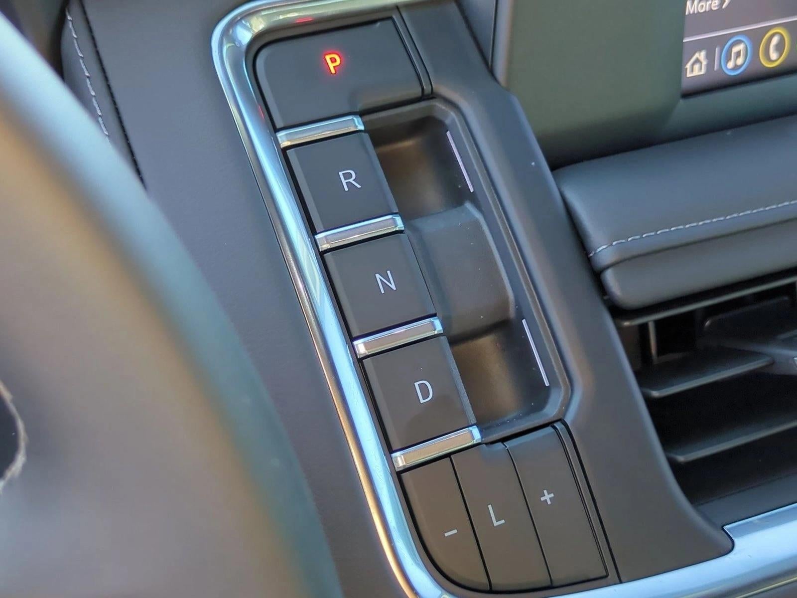 2024 Chevrolet Suburban LS