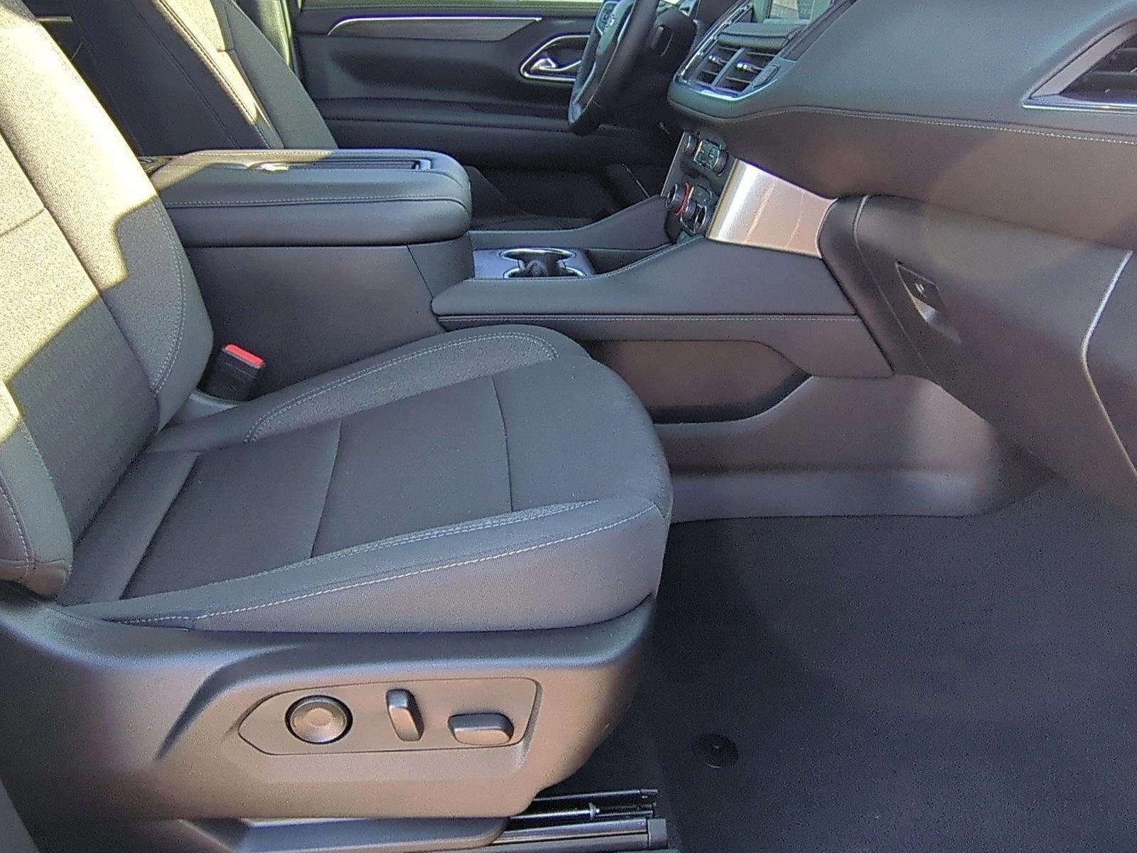 2024 Chevrolet Suburban LS