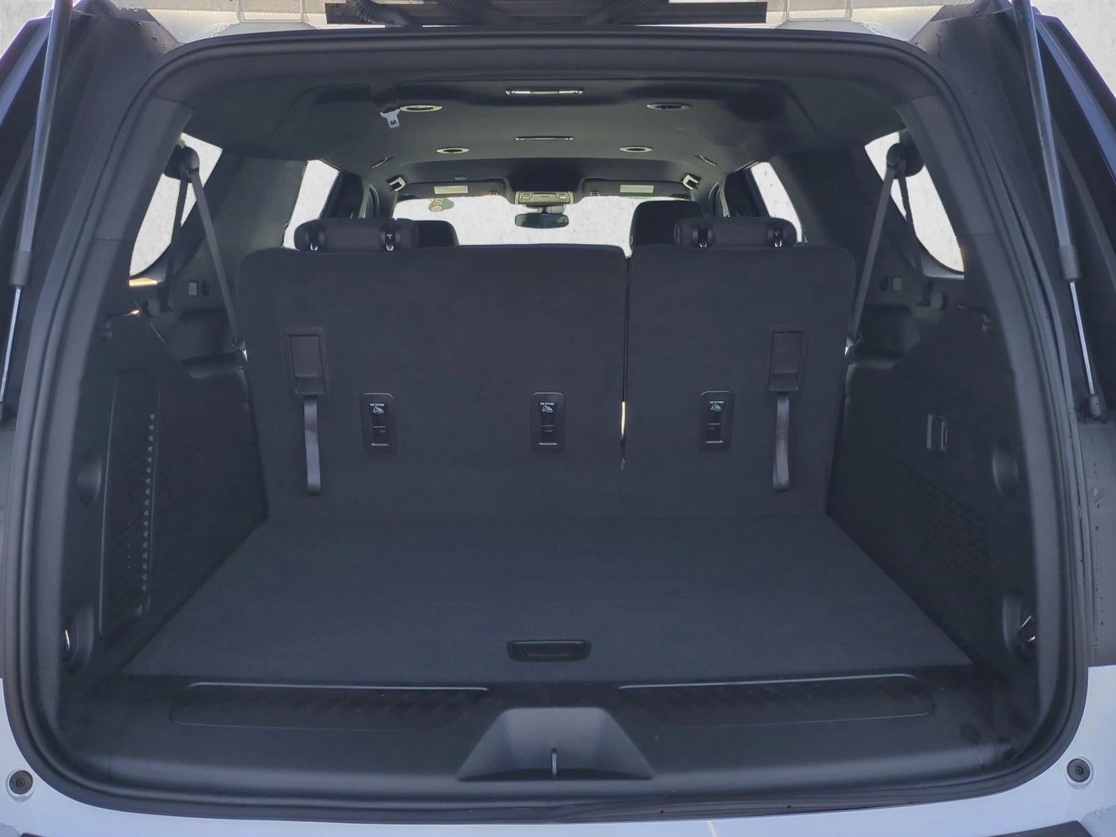 2024 Chevrolet Suburban LS