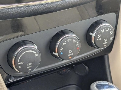 2014 Chrysler 200 Touring