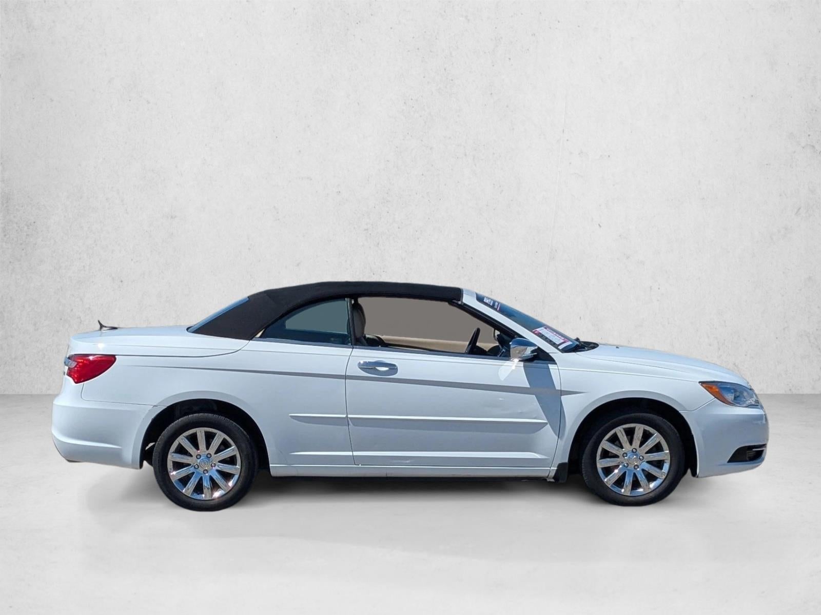2014 Chrysler 200 Touring