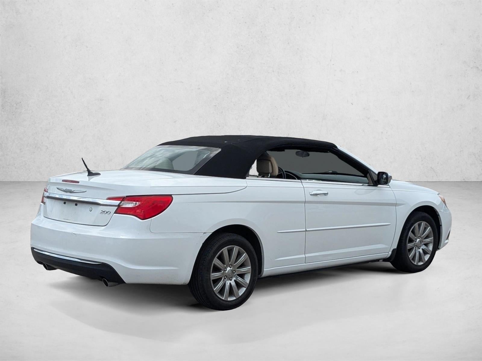 2014 Chrysler 200 Touring