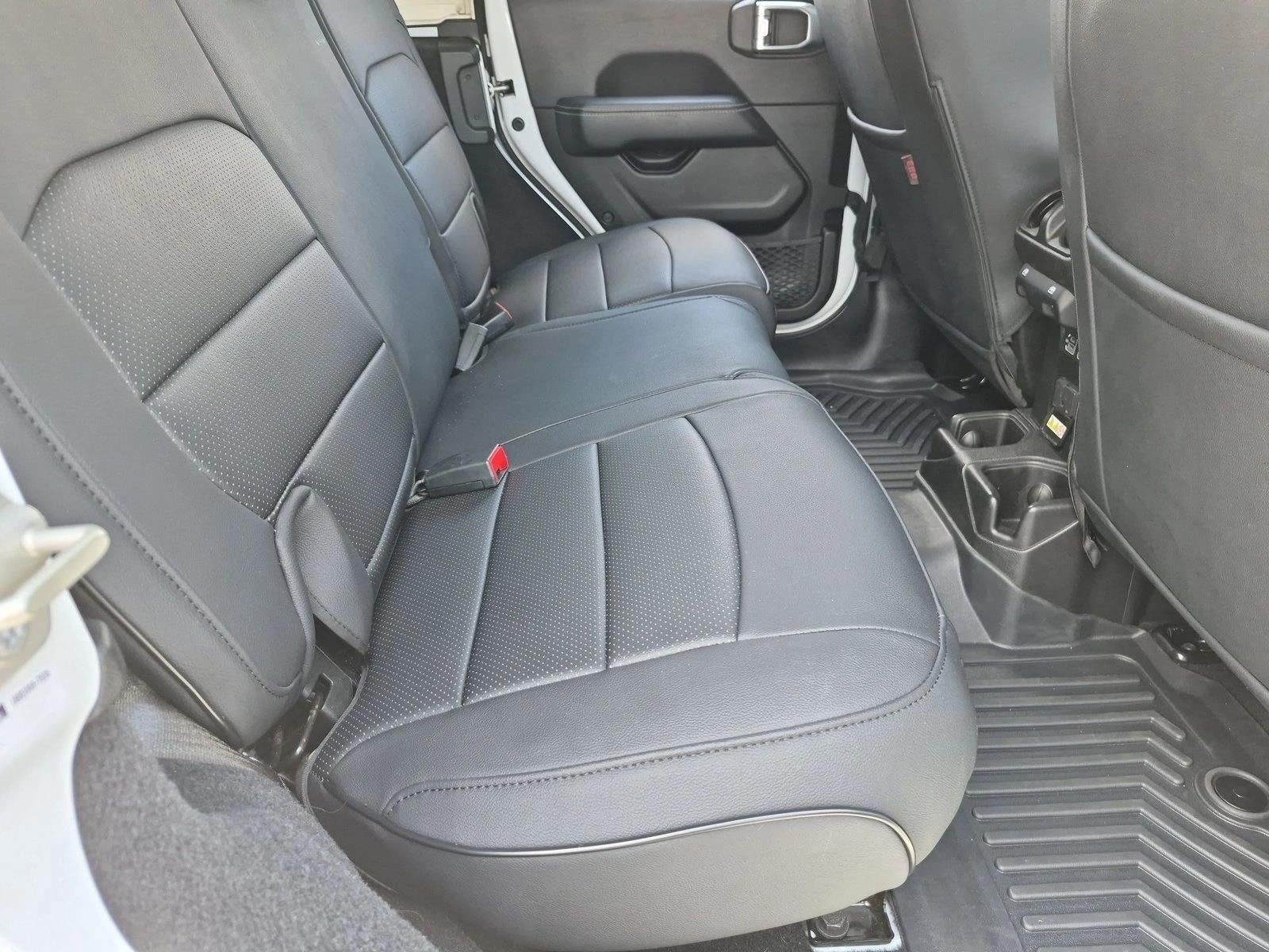 2023 Jeep Wrangler 4-Door Sahara 4x4