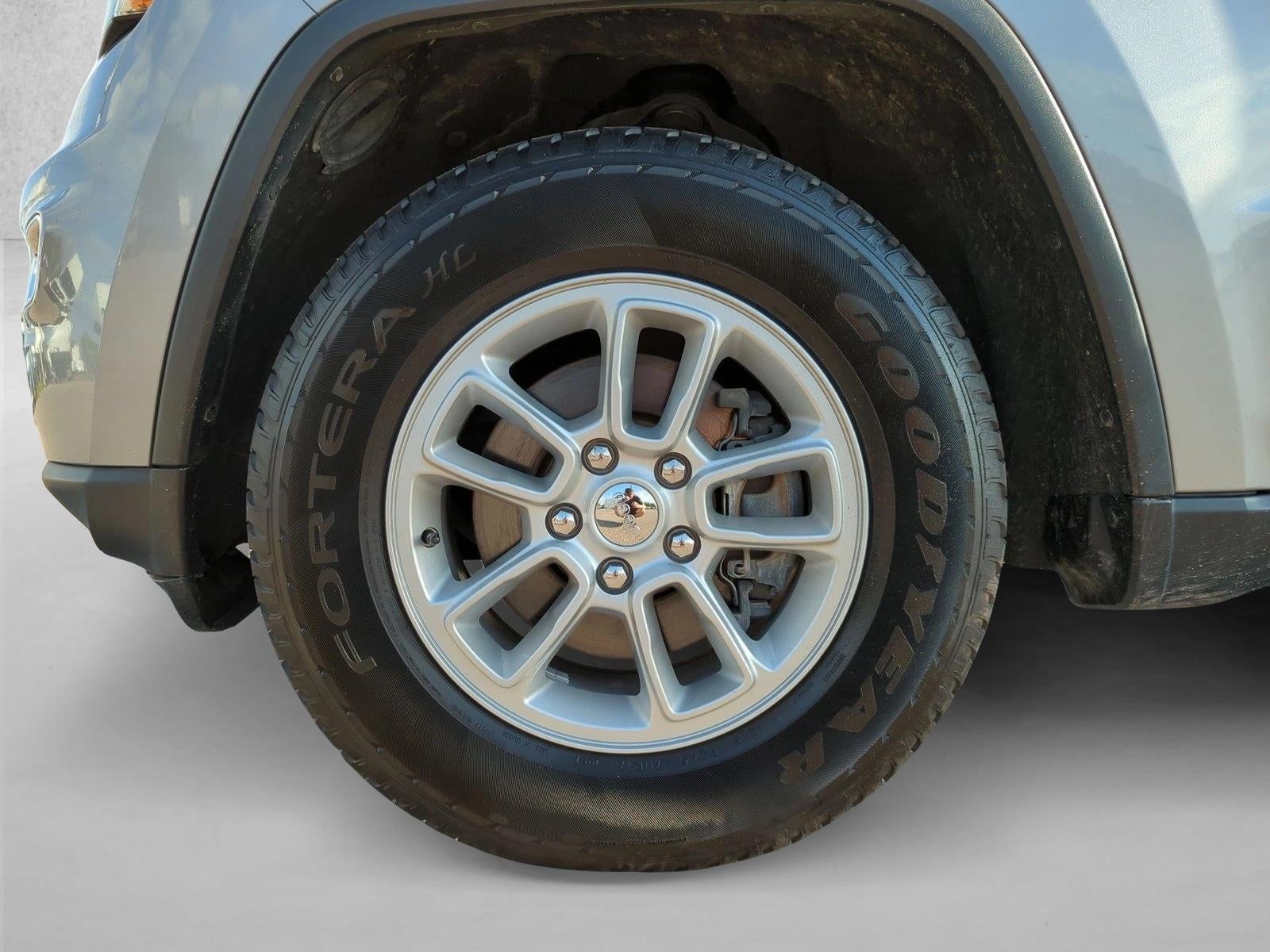 2020 Jeep Grand Cherokee Laredo E 4x4