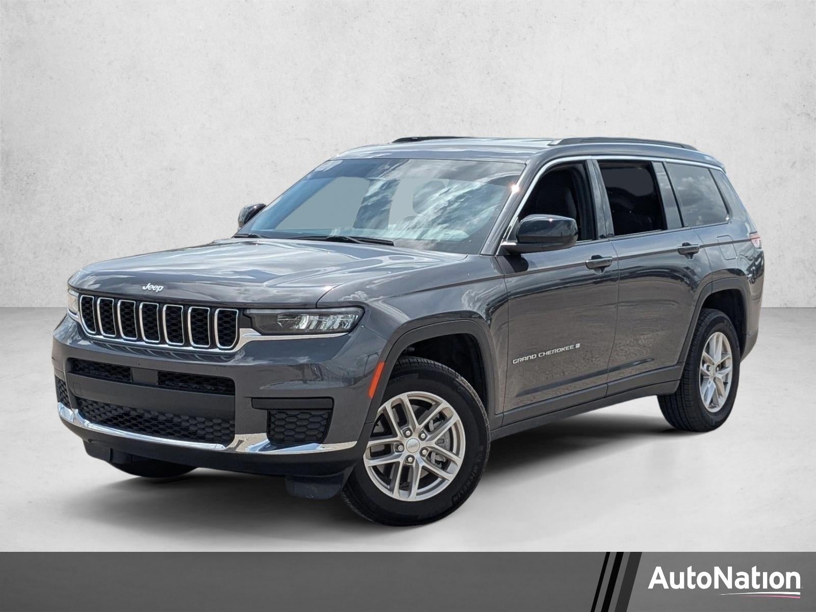 2025 Jeep Grand Cherokee L Laredo 4x4's photo