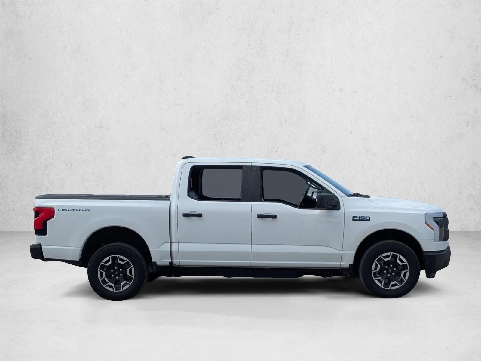 2024 Ford F-150 Lightning Pro