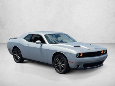 2019 Dodge Challenger SXT AWD