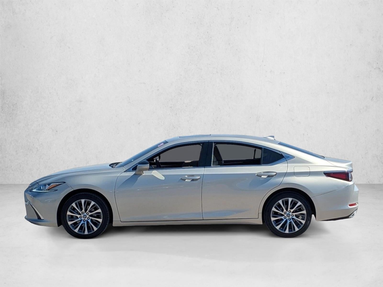 2019 Lexus ES 