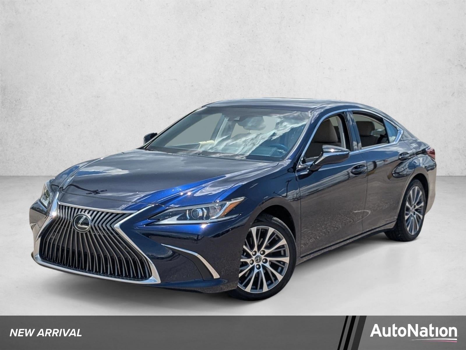 2020 Lexus ES 350 350's photo