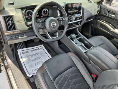 2024 Nissan Pathfinder Platinum FWD