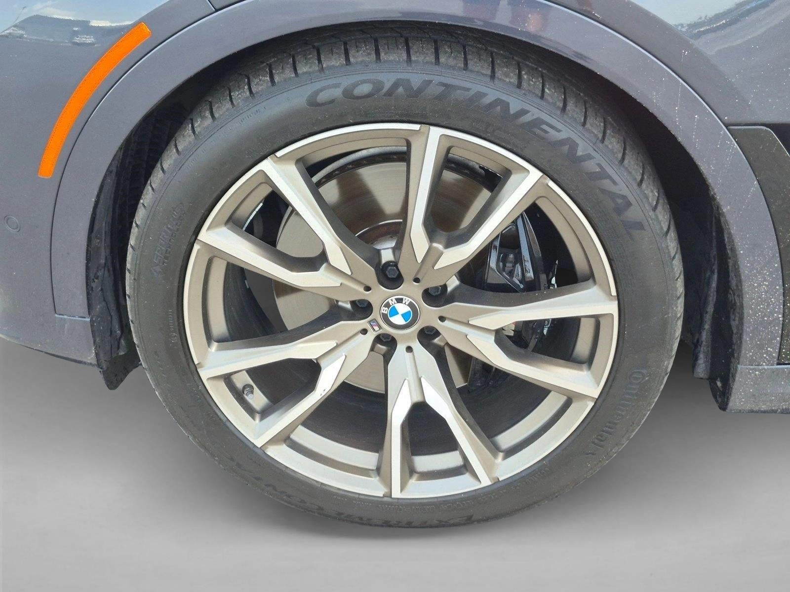 2022 BMW X7 M50i