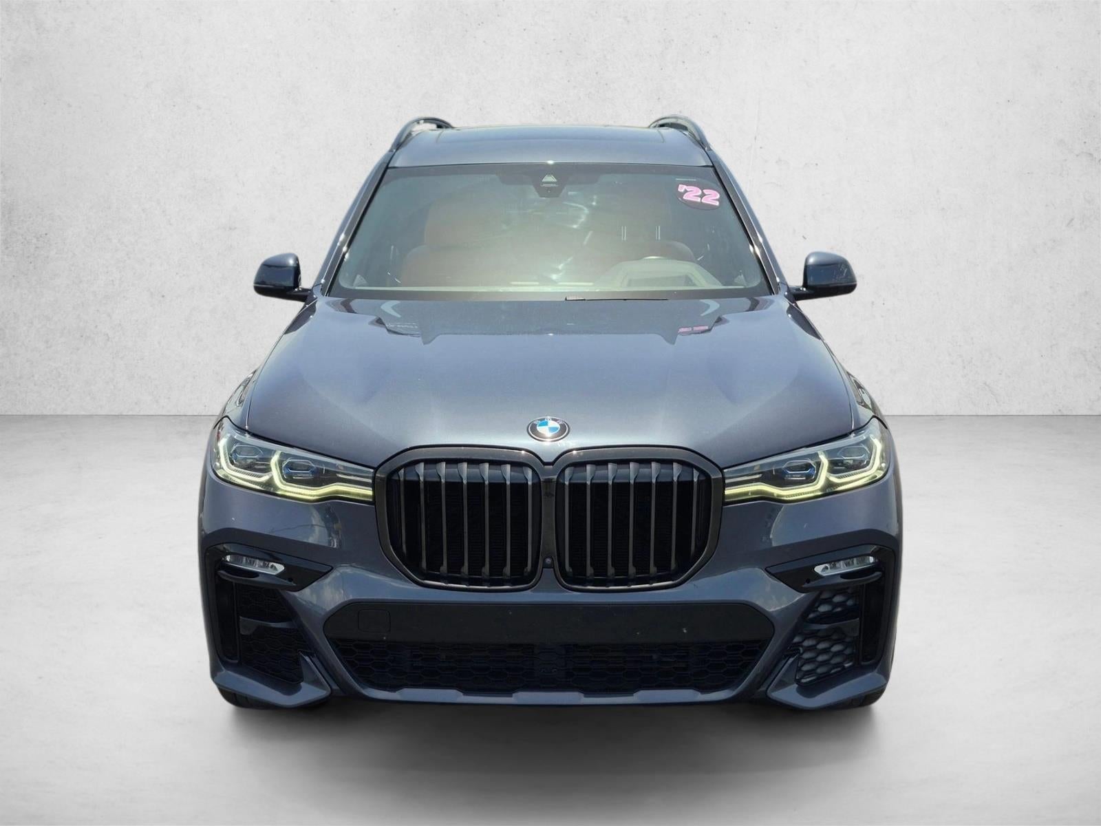 2022 BMW X7 M50i