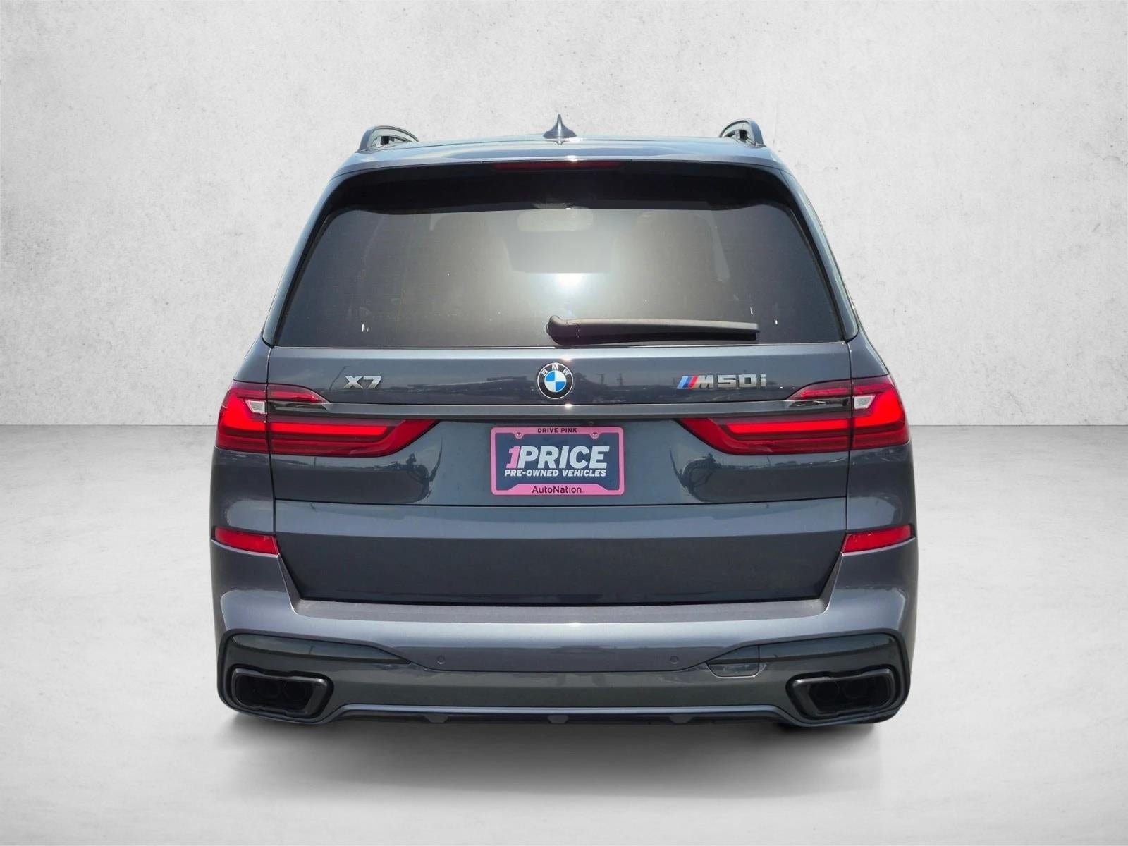 2022 BMW X7 M50i