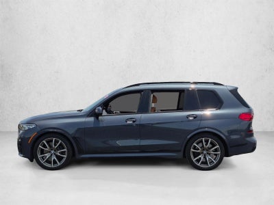 2022 BMW X7 M50i