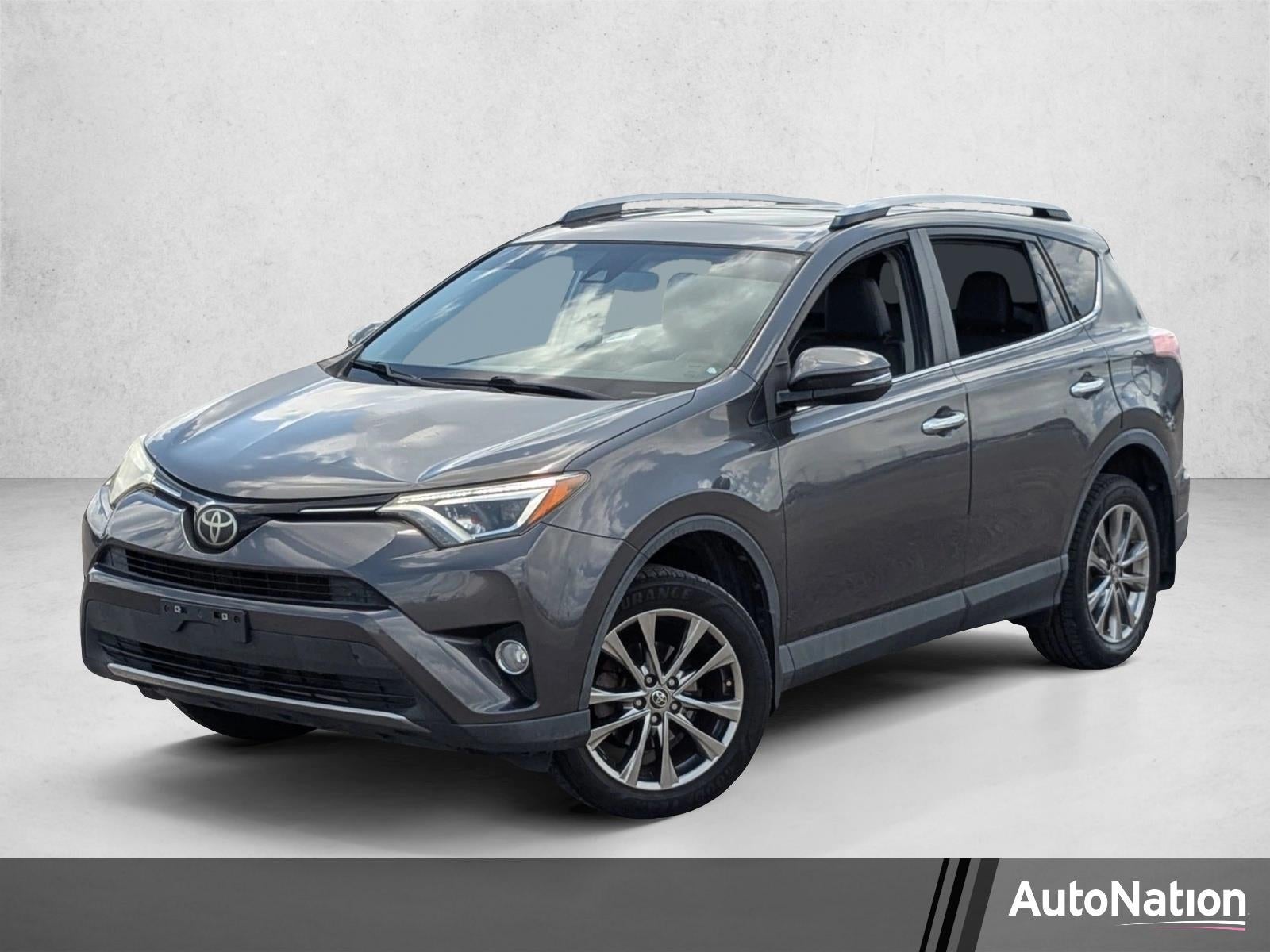 2017 Toyota RAV4 Limited's photo