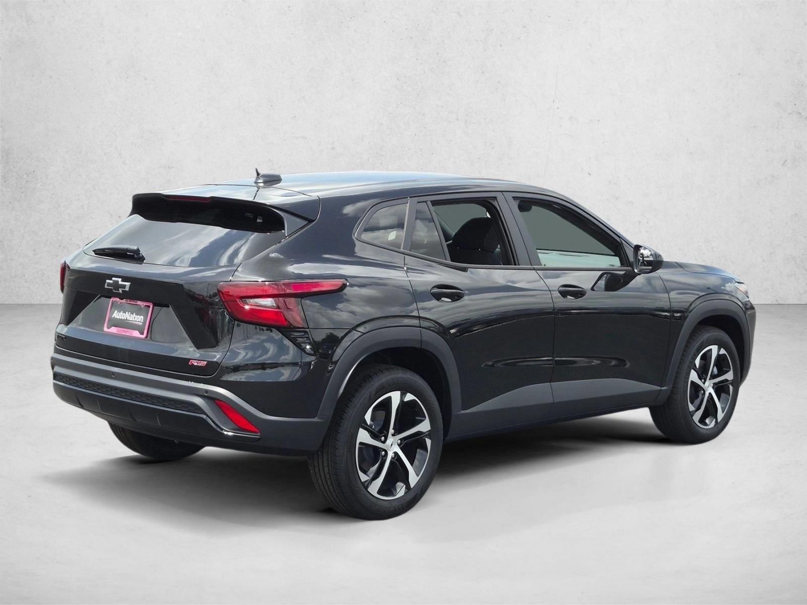 2026 Chevrolet Trax RS - Photo 2