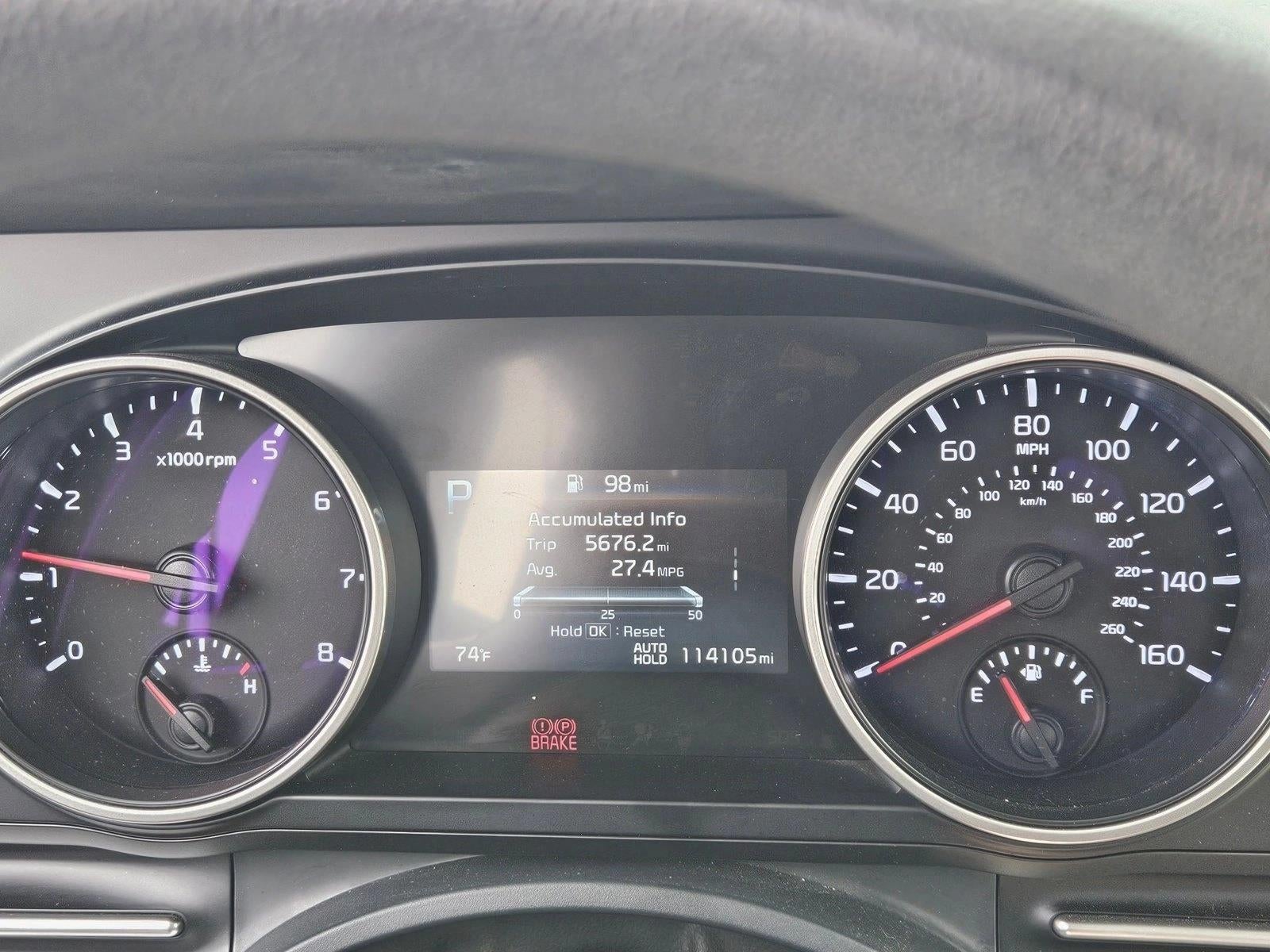 2022 Kia Carnival LX