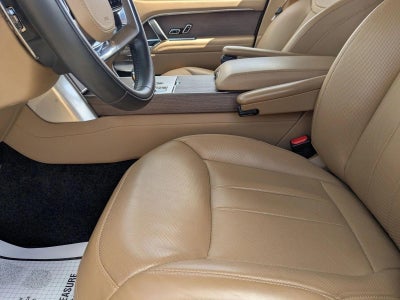 2025 Land Rover Range Rover SE