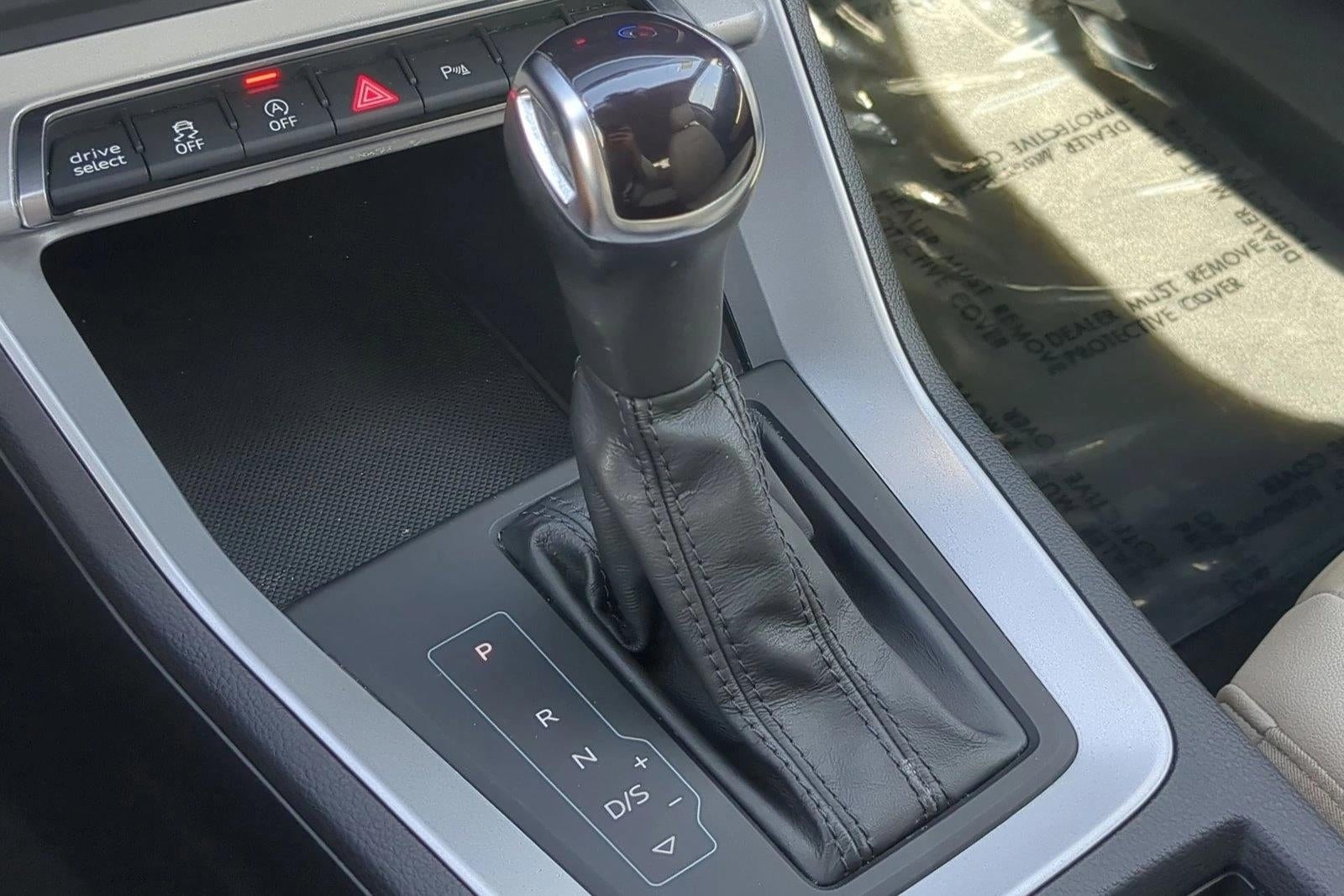 2022 Audi Q3 Premium 40 TFSI quattro Tiptronic
