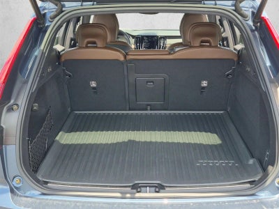 2022 Volvo XC60 B6 Inscription