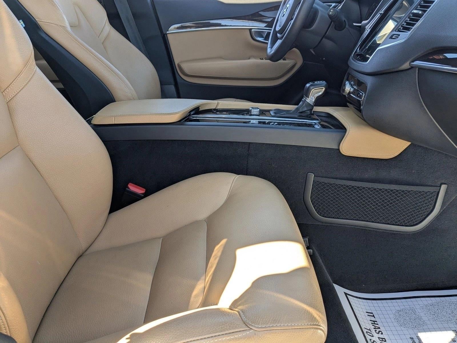 2019 Volvo XC90 Momentum