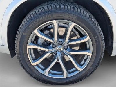 2019 Volvo XC90 Momentum