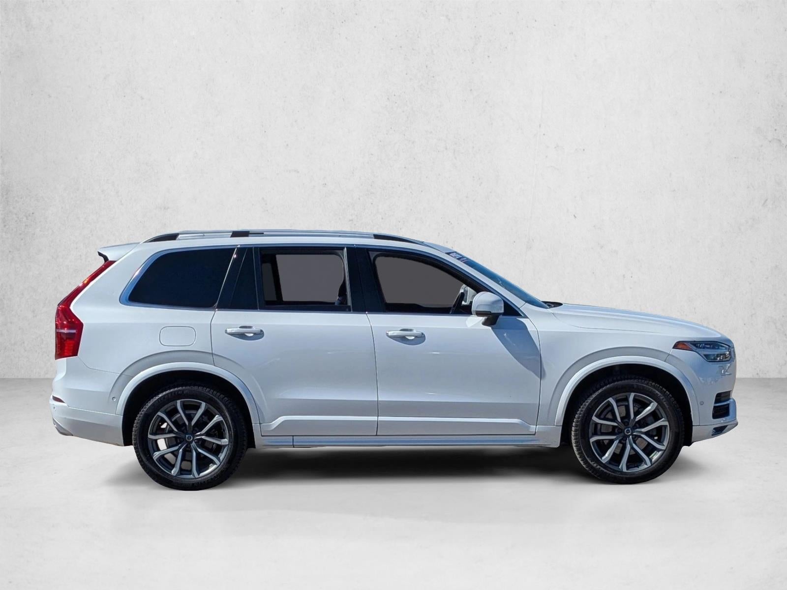 2019 Volvo XC90 Momentum